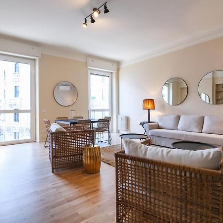 Luxury San Babila Apartment ميلان المظهر الخارجي الصورة