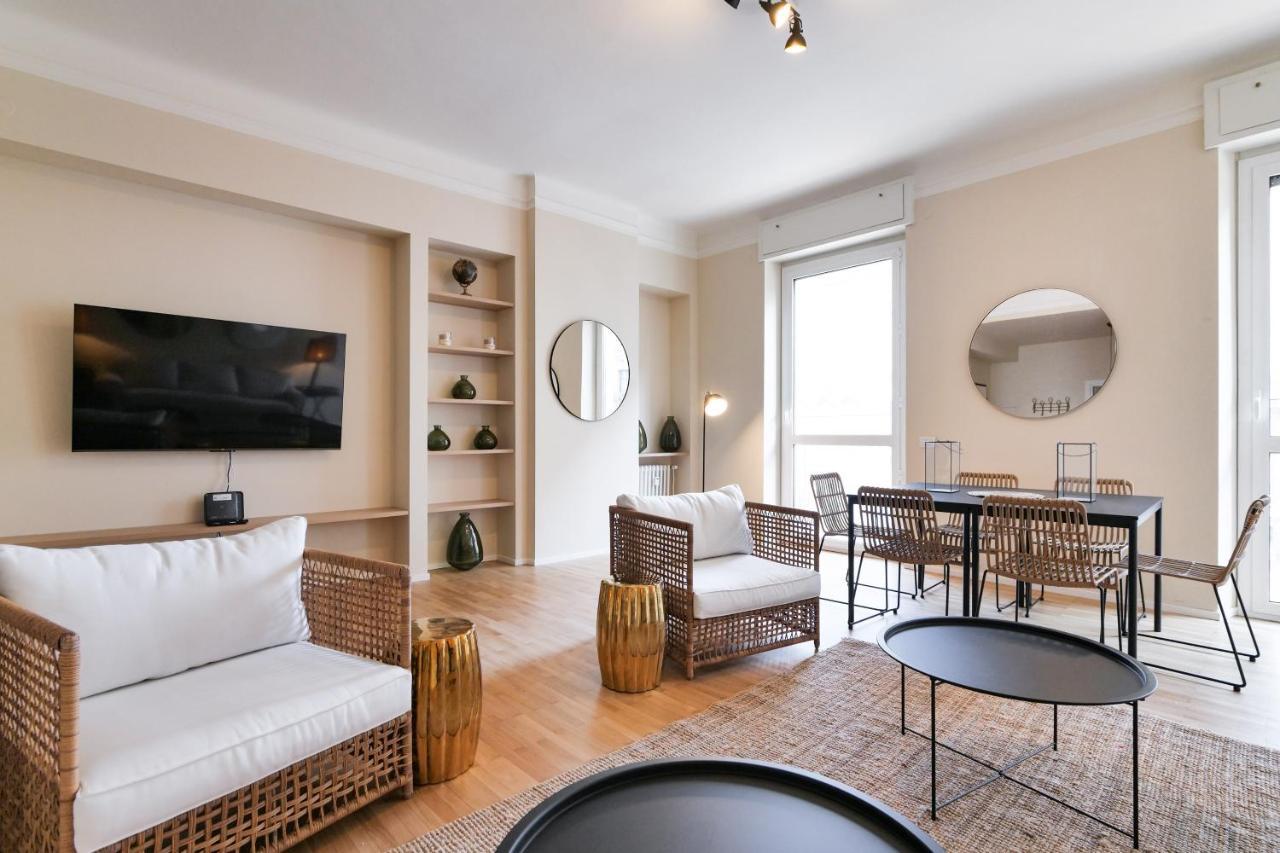 Luxury San Babila Apartment ميلان المظهر الخارجي الصورة